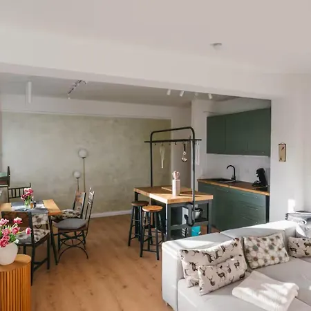 Cryo Ix Apartment
